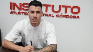 El paraguayo Juan Franco renovó su vínculo con Instituto y firmó por dos temporadas más (Prensa Instituto).