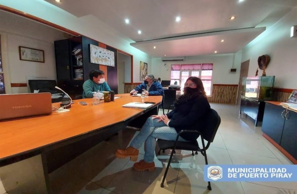 Puerto Piray: autoridades se reunieron para evaluar mejoras y extensión de la red eléctrica