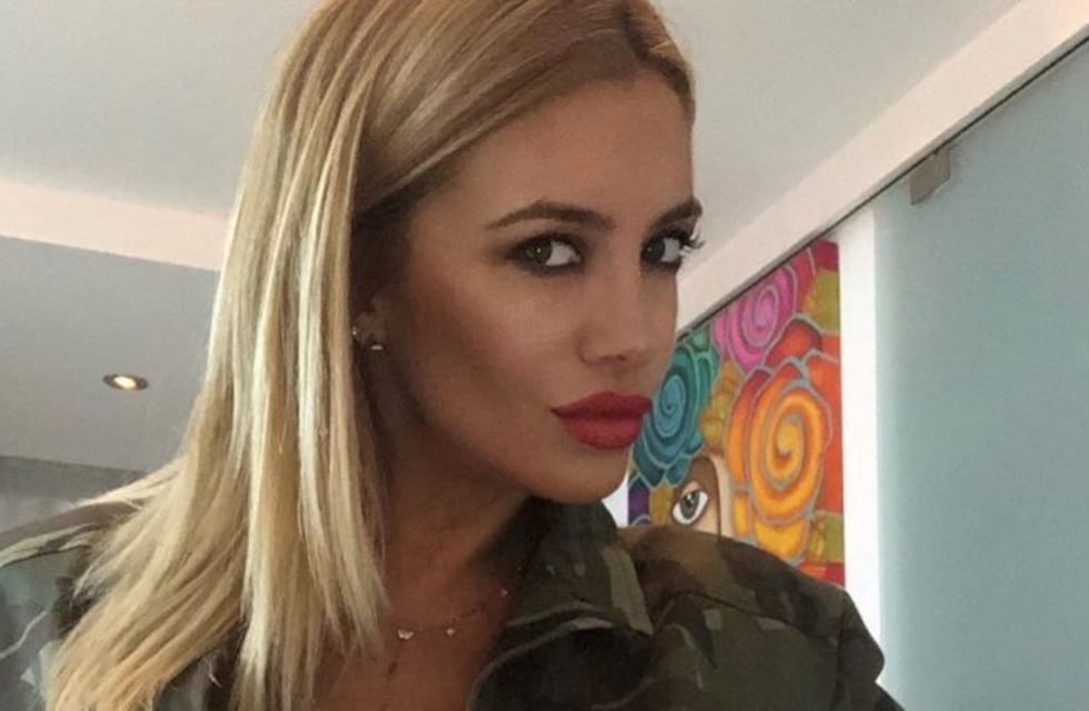 Claudia Ciardone sorprendió con un sensual look para Halloween