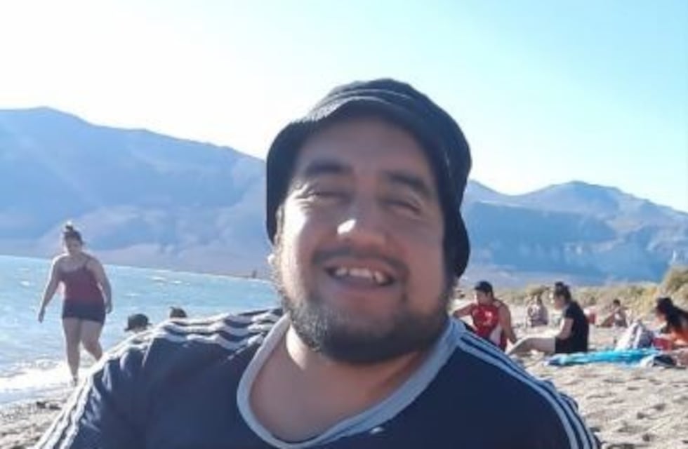 Marcha por Martin Allochis en Lago Posadas