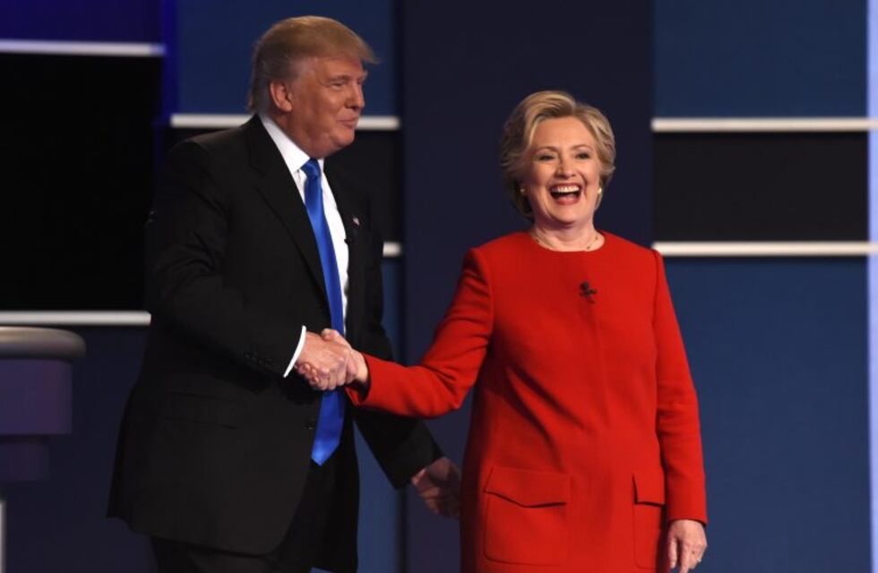 Un Trump golpeado enfrenta el segundo debate con Hillary Clinton