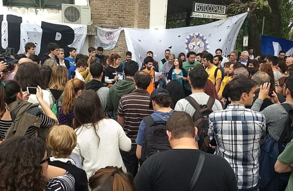 Estudiantes realizaron un acto en repudio a la presencia de Gendarmería en la Siberia