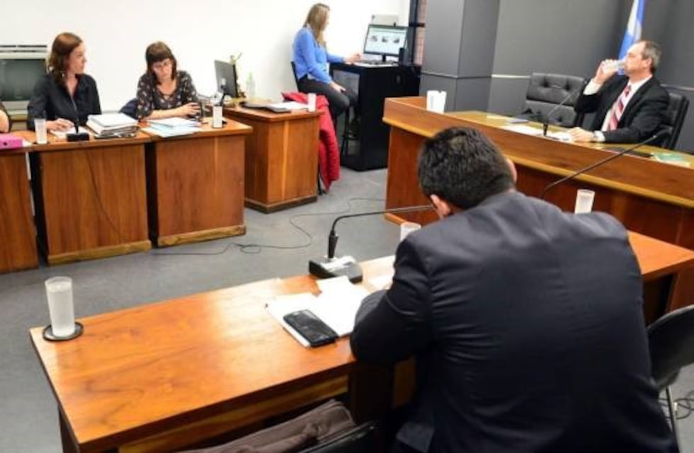 San Antinio: Brussino se negó a entregar copias de la declaración de la menor