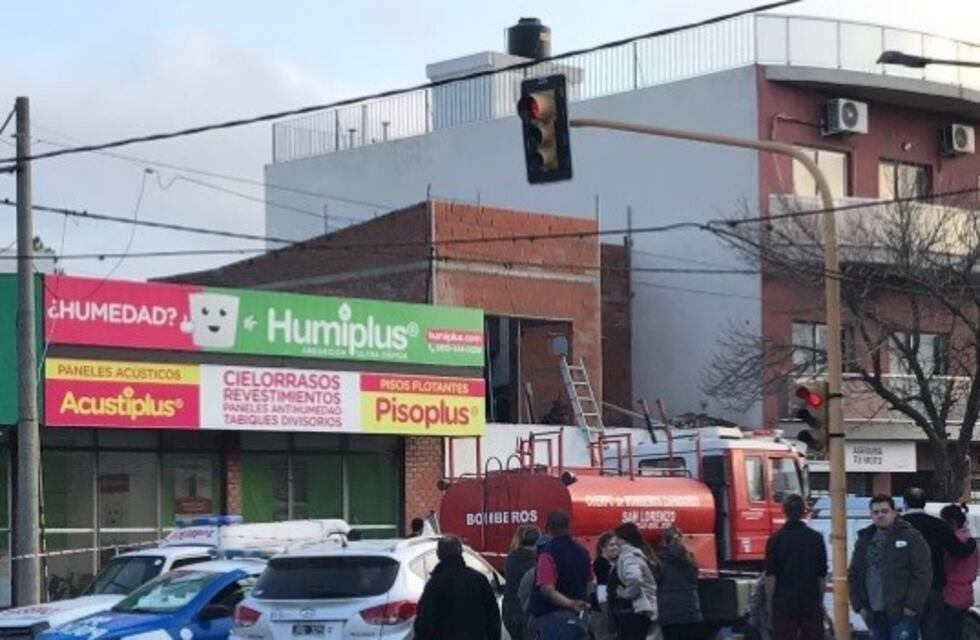 Murió un albañil tras caer de un primer piso en una obra en construcción
