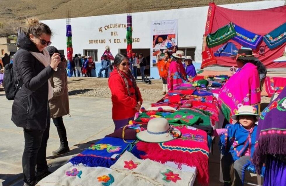 Se realizará el Encuentro del Bordado y del Rebozo en Las Juntas