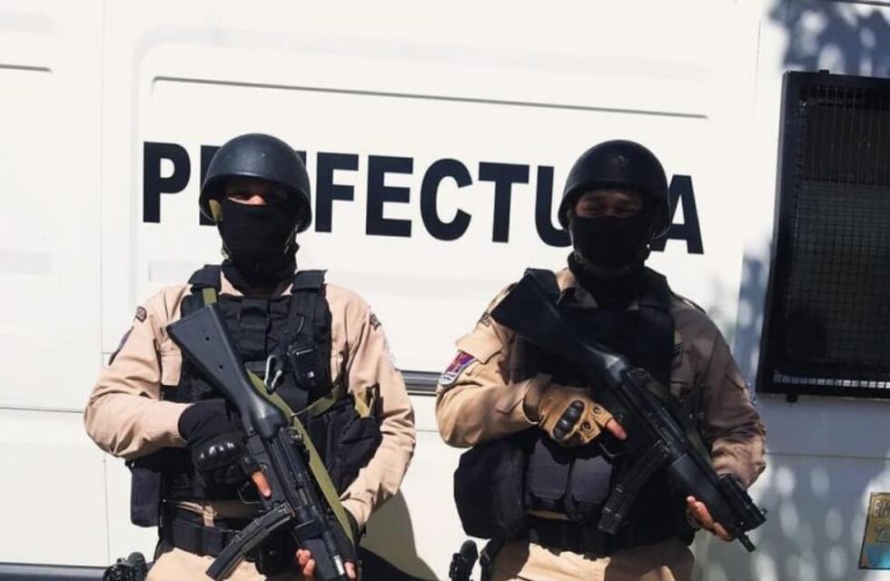 Encontraron abandonado un auto con 12 kilos de marihuana