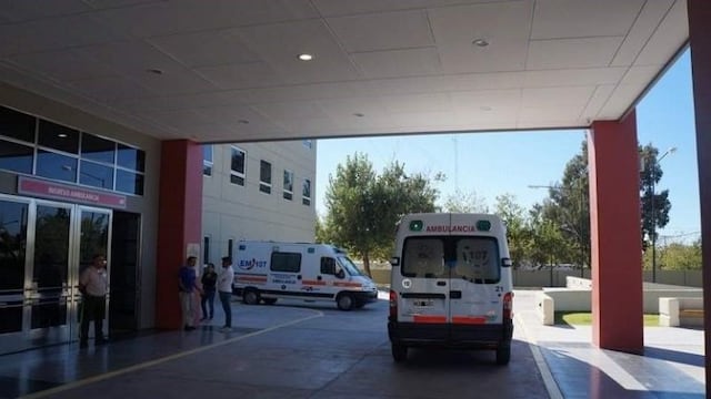 El hombre fue trasladado de urgencia al Hospital Rawson.