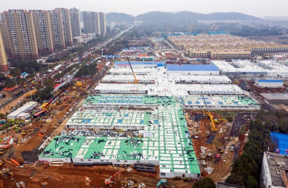 Así es el nuevo hospital que China construyó en diez días para aislar los casos de coronavirus