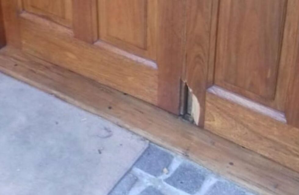 "Rompepuertas" robaron en Villa Belgrano y huyeron a nado por el Suquía