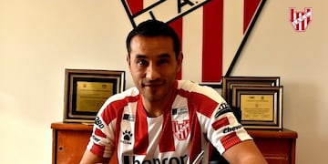 El Chino, oficio y experiencia para la defensa Albirroja\u002E