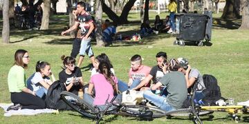 Los jóvenes se preparan para disfrutar la primavera\u002E