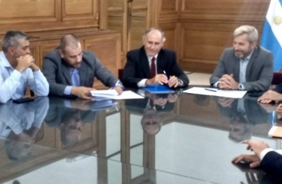 Concretan traspaso de Planta de Osmosis al municipio Caletense