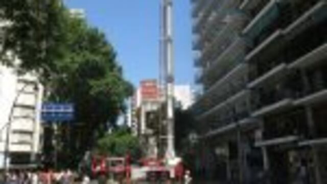 DYN804, BUENOS AIRES 07/12/2016, INCENDIO EN EDIFICIO DE AV SANTA FE Y SCALABRINI ORTIZ.FOTO:DYN7RODOLFO PEZZONI.