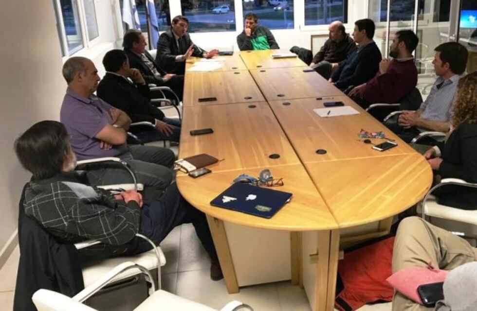 Cavaco tuvo una cargada agenda en su visita a Esquel