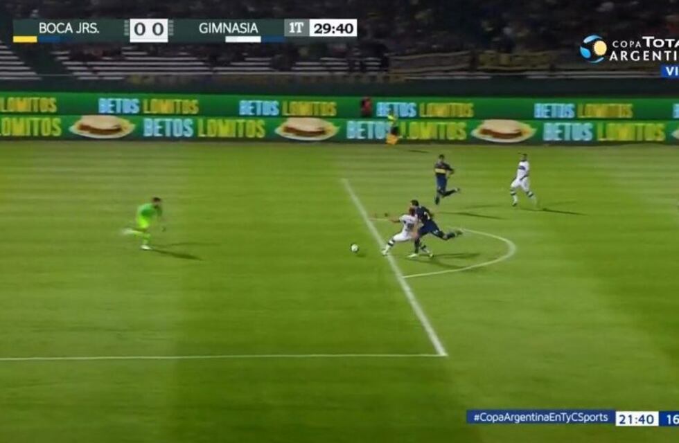 Gimnasia pidió penal a Guevgeozián; acertó el árbitro Echavarría