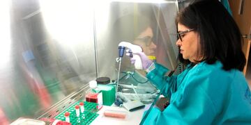 In this Feb\u002E 6, 2020, photo, released by the California Department of Public Health, is a demonstration of the equipment and procedures that will be used at the department's Viral and Rickettsial Disease Laboratory lab in Richmond, Calif\u002E, to conduct tests for novel coronavirus\u002E This is not an actual test of a novel coronavirus specimen\u002E (California Department of Public Health via AP)