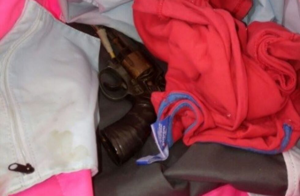 Una mujer fue detenida por intentar ingresar un arma de fuego a una cárcel