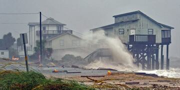 El huracán Michael tocó tierra en Florida con vientos de 250 kilómetros por hora\u002E