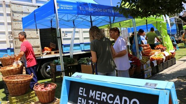 Suu00e1rez firmu00f3 el acuerdo hoy.