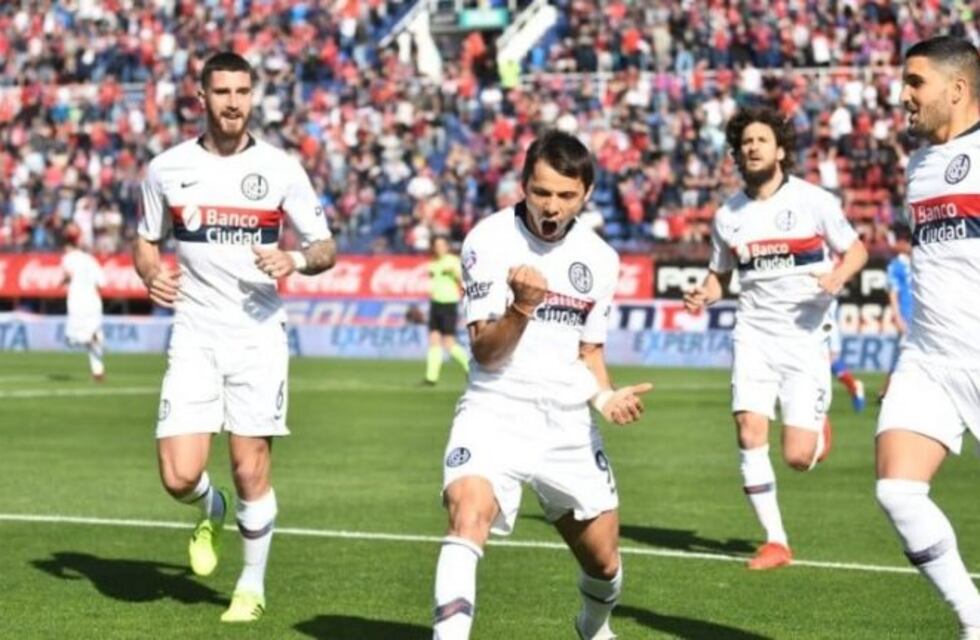 San Lorenzo venció 2-1 a Unión y se afirma en la punta de la Superliga