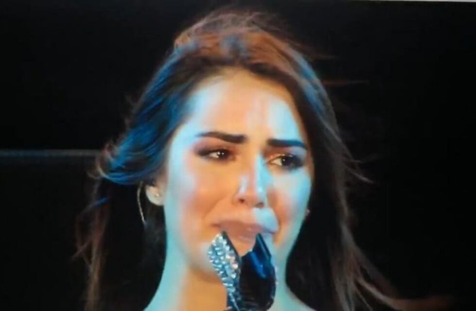 Un fan de Lali Espósito rompió en llanto al enterarse de su presentación en Brasil