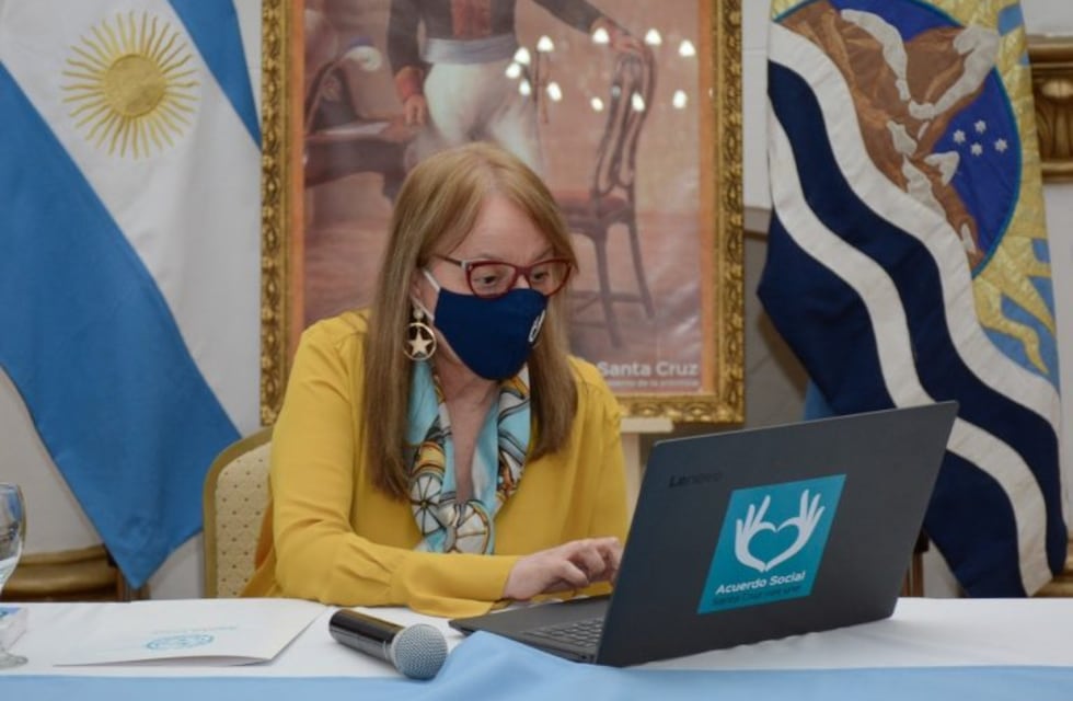 Convenio de transferencia tecnológica entre los tres poderes y el Tribunal de Cuentas