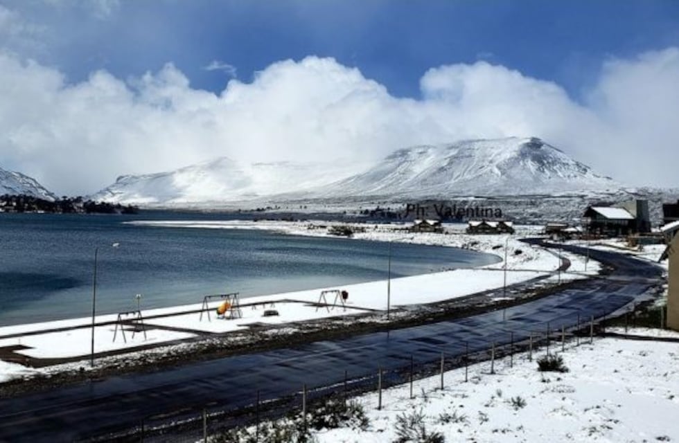 Nevó en plena primavera: Caviahue y Copahue amanecieron totalmente cubiertas de hielo