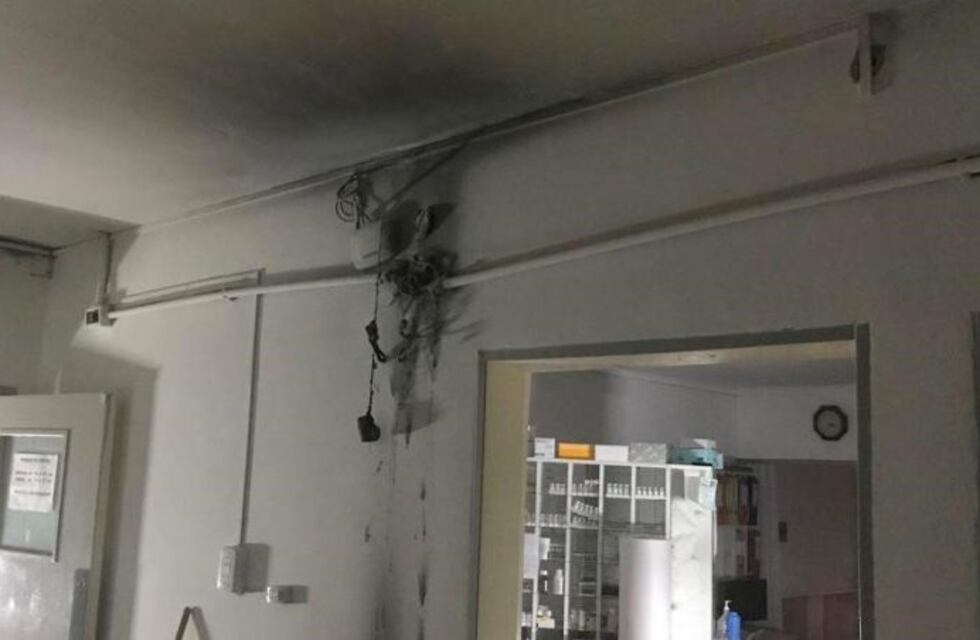 La mamá de una nena internada tuvo que sofocar el incendio de un samco