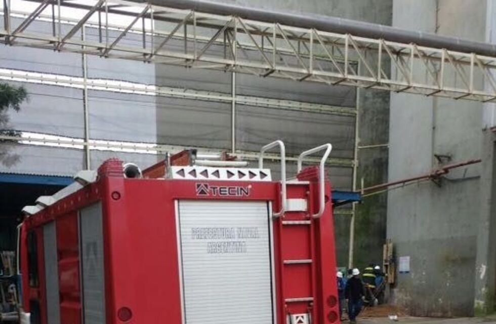 El rescate del cuerpo del operario muerto dentro de un silo de Bunge demandó 20 horas