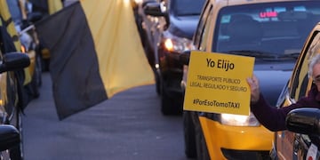 Los taxistas de Mendoza protestaron contra Uber, Cabify y los "taxis y remises truchos". Imagen ilustrativa. Gentileza