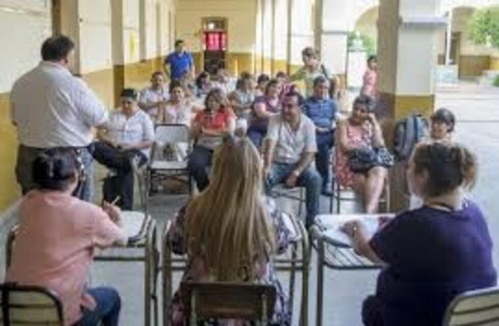 Hoy y mañana los docentes mendocinos realizarán asambleas