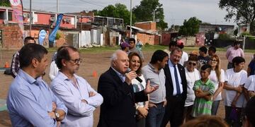 El mandatario confirmó que en noviembre encabezará un acto junto a dirigentes radicales\u002E (@miguellifschitz)