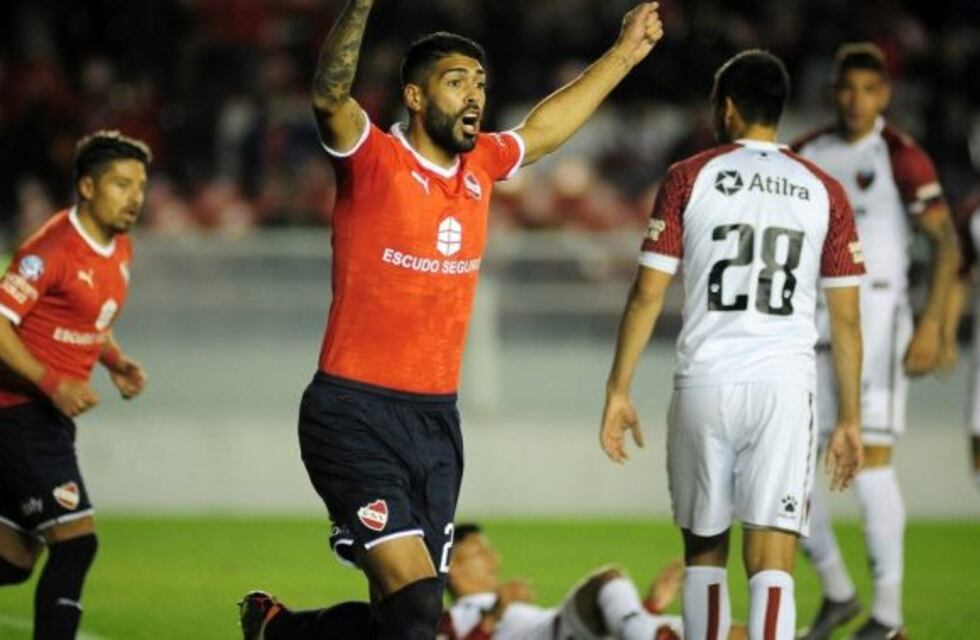 Independiente venció 2-0 a Colón por la cuarta fecha de la Superliga