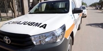 Entregan una ambulancia en el municipio de Rivadavia Banda Sur\u002E (Gob de la Provincia de Salta)