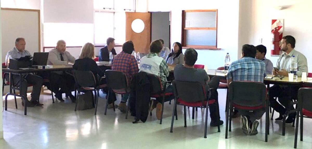 Los representantes sindicales reunidos con el Gobierno para negociar las paritarias en Chubut\u002E