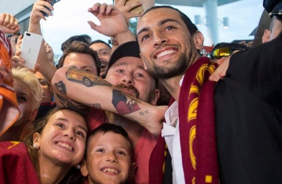 Gran recibimiento para Pastore, en Roma