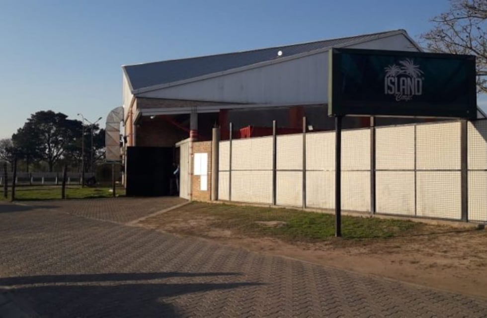 Allanaron el boliche santafesino de una fiesta electrónica donde se intoxicaron dos chicas