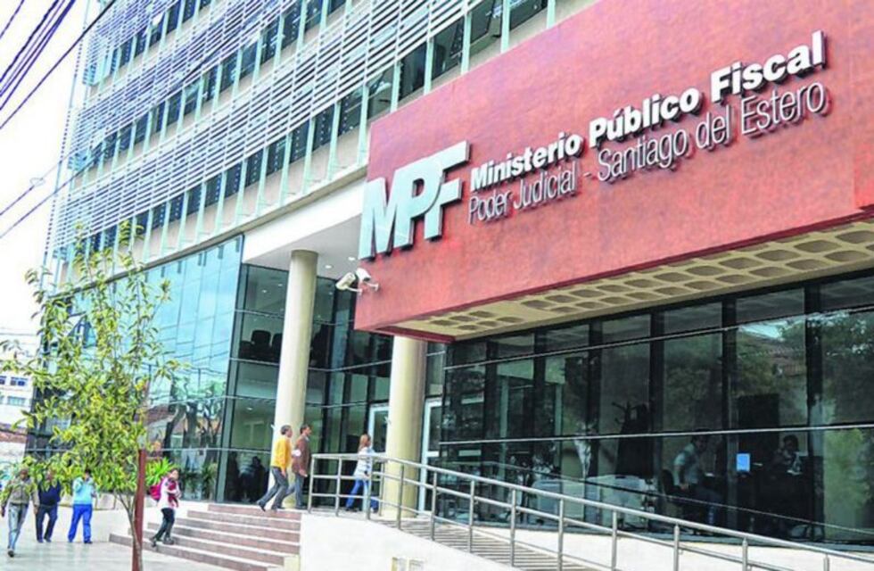 Un padre atacó a cintarazos a sus hija de 19 años, que lo denunció