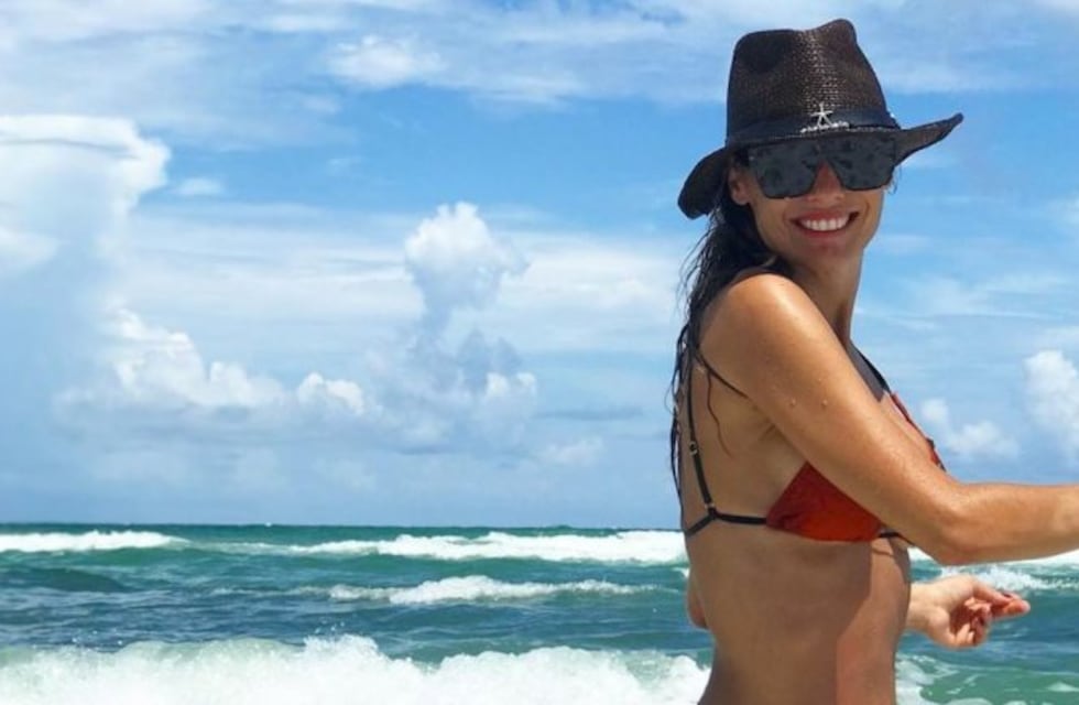 Pampita volvió a deslumbrar a sus seguidores con fotos en bikini