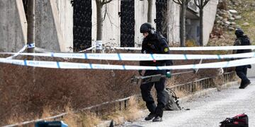 Stockholm (Sweden), 07/01/2018\u002E- The police has cordoned off the area outside Varby Gard metro station south of Stockholm where two people were injured by some kind of explosive in Stockholm, Sweden, 07 January 2018\u002E (Suecia, Estocolmo) EFE/EPA/Henrik Montgomery SWEDEN OUT
