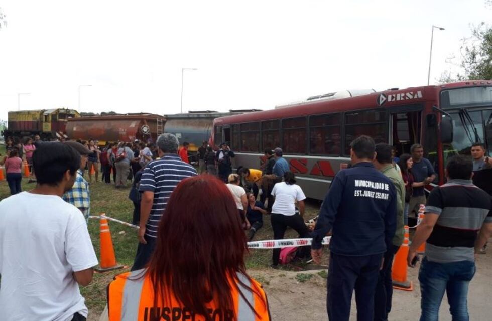Transporte le suspendió la licencia al chofer de Ersa que chocó con un tren