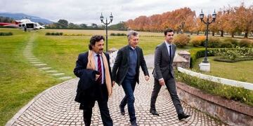 El presidente Macri, junto al gobernador Urtubey y al intendente Sáenz\u002E (Presidencia de la Nación)\u002E