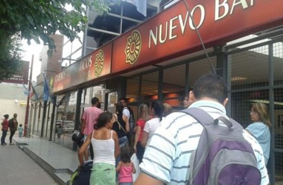 El lunes termina el pago de la quincenita y el bono a estatales