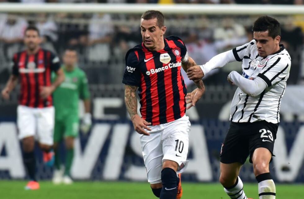 Romagnoli se enojó con el DT porque lo borró de la lista de la Copa Libertadores por WhatsApp