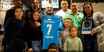 La Chacha presente en el Julio César Villagra\u002E A 25 años de su muerte, cariño eterno\u002E