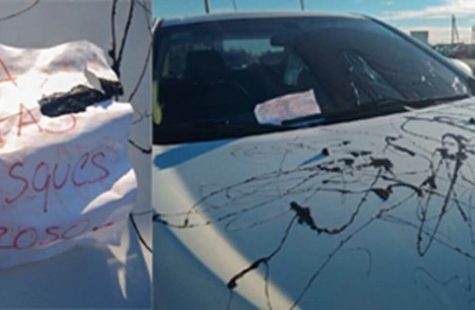 Le llenaron el capot del auto de brea y le dejaron un claro mensaje