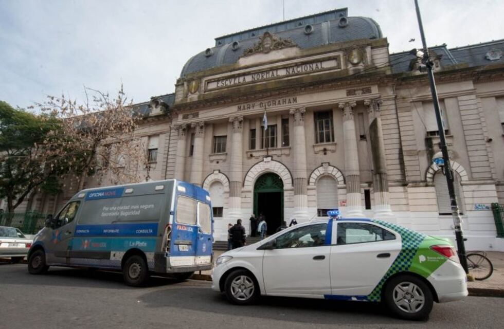 El colegio Normal N°1 de La Plata está sin clases por falta de agua