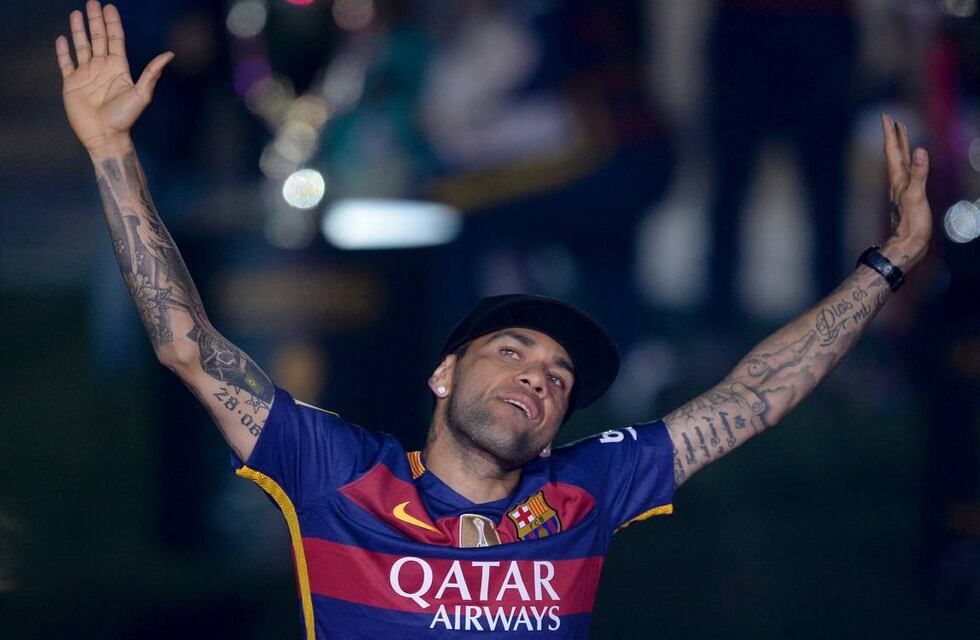 Barcelona: Dani Alves negocia su posible regreso al club y tendrá una reunión clave