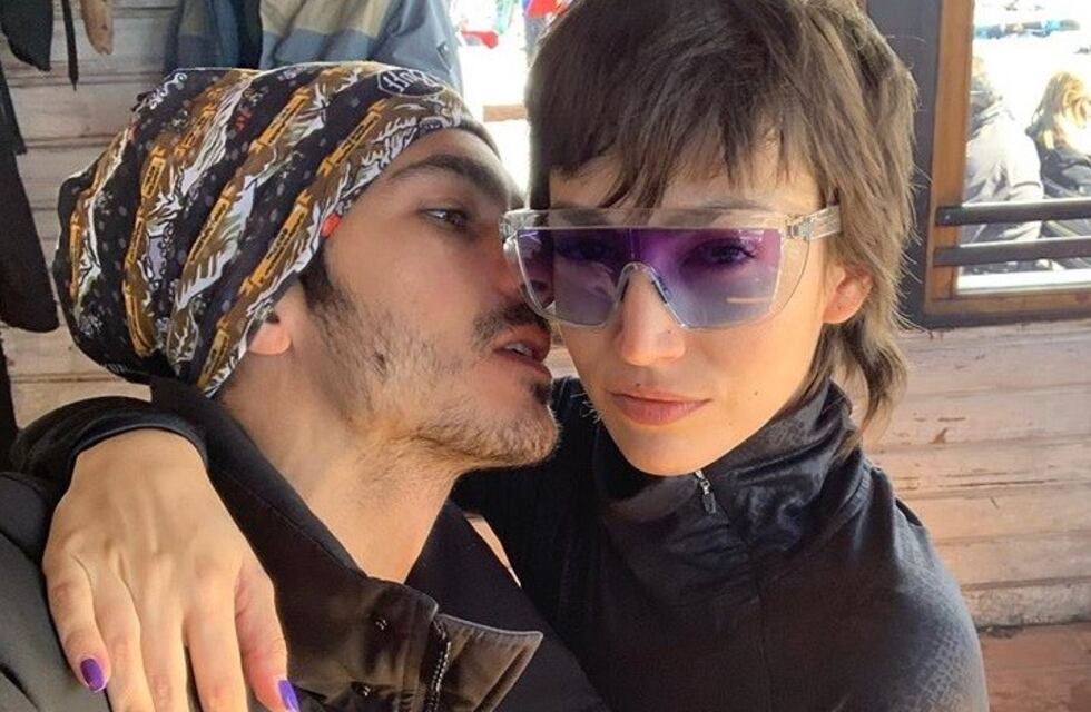 Úrsula Corberó compartió una foto del Chino Darín en calzoncillos y causó furor en las redes