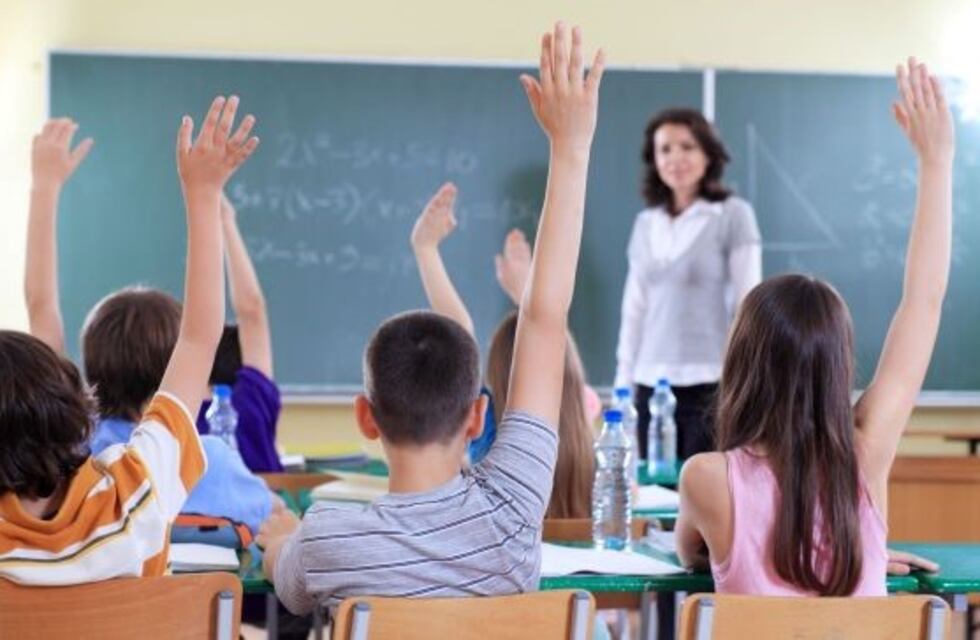 En Mendoza, tendrá la misma sanción quien ofenda a un docente que quien lo haga al gobernador